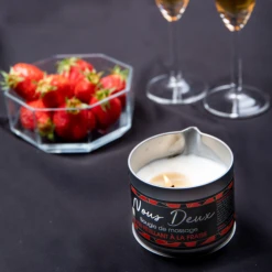 Bougie De Massage Sensuel ‘Vin Pétillant à La Fraise’ 120g – Nous Deux
