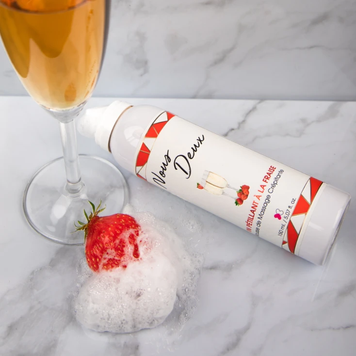 Mousse De Massage Crépitante ‘Vin Pétillant à La Fraise’ 150ml – Nous Deux 1 Mousse De Massage Crépitante ‘Vin Pétillant à La Fraise’ 150ml – Nous Deux