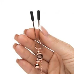 Fifty Shades Of Grey Pinces à Seins Et Clitoris - All Sensation - Fifty Shades -EasyToys Shop pince a seins et clitoris all sensation fifty shades 3