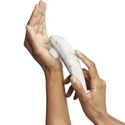 Stimulateur Clitoridien ‘Marilyn Monroe Special Edition’ Blanc – Womanizer 9 Stimulateur Clitoridien ‘Marilyn Monroe Special Edition’ Blanc – Womanizer -EasyToys Shop stimulateur clitoridien marilyn monroe special edition blanc womanizer 2