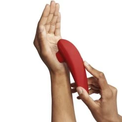 Stimulateur Clitoridien ‘Marilyn Monroe Special Edition’ Rouge - Womanizer -EasyToys Shop stimulateur clitoridien marilyn monroe special edition rouge womanizer 2